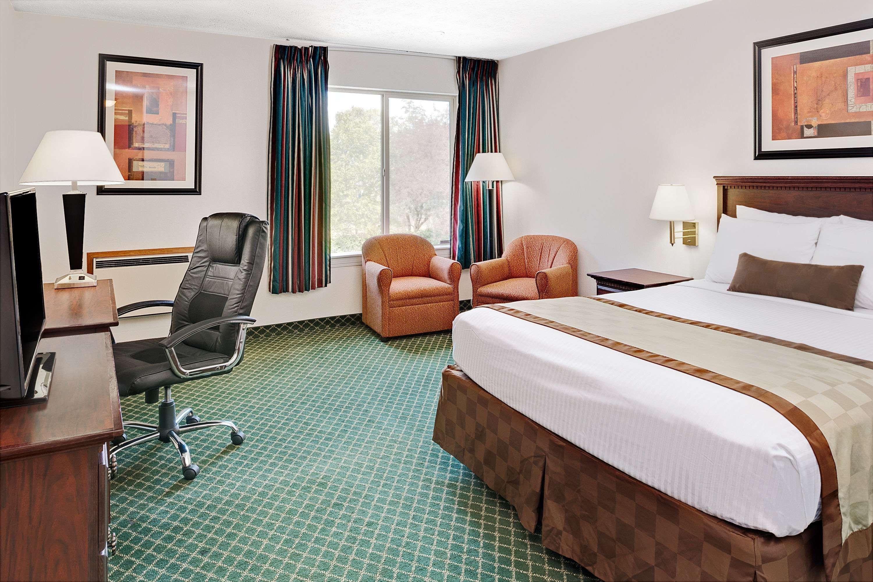 Ramada by Wyndham Spokane Valley Bagian luar foto